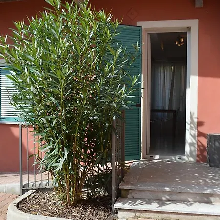 Aparthotel Ca' Dei Vini D'alba Castagnito